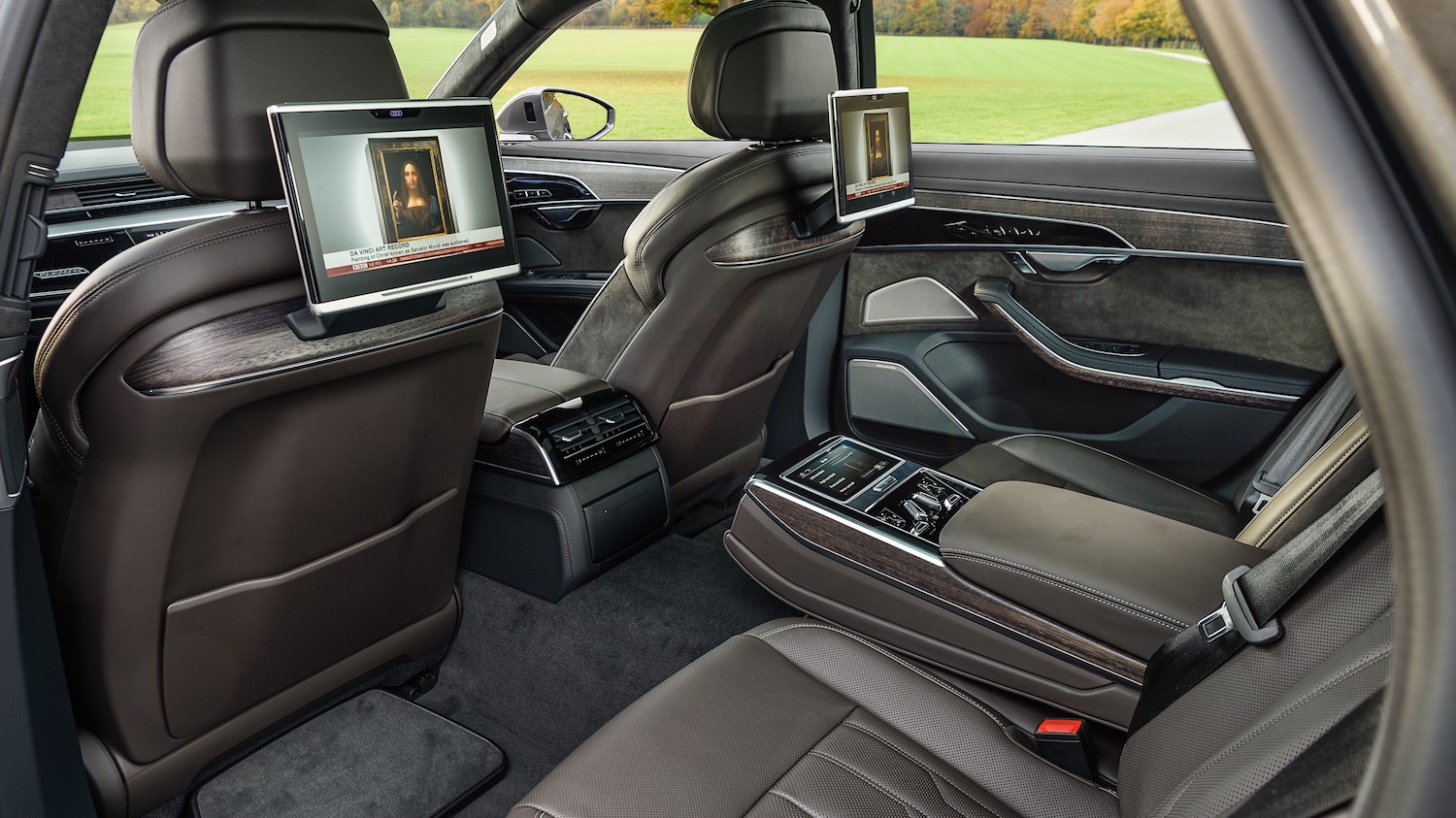 Tom Scanlan reviews the latest Audi A8 50 TDI luxury sports saloon 5