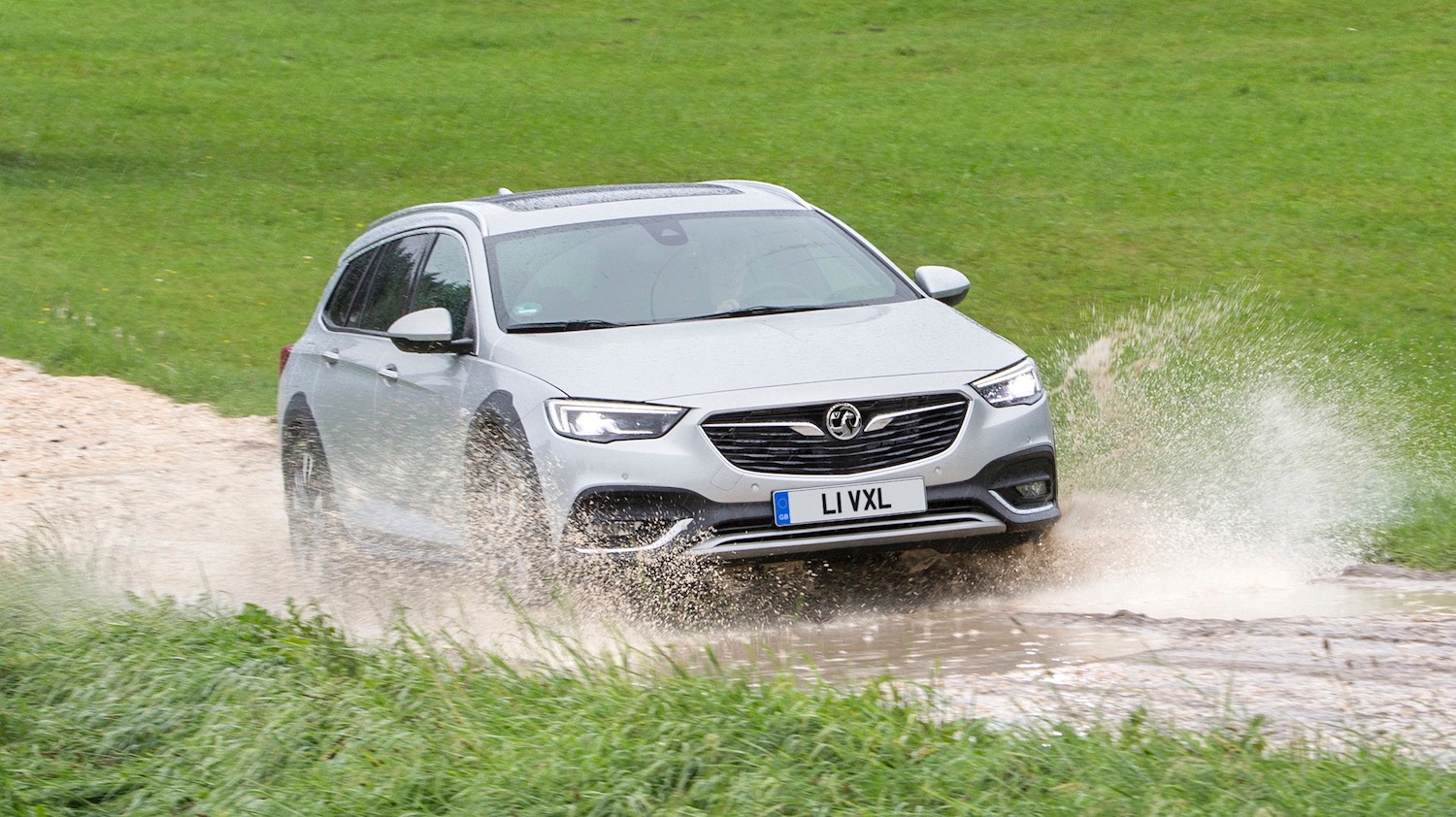 drive-Neil Lyndon reviews the Vauxhall Insignia Country Tourer 7