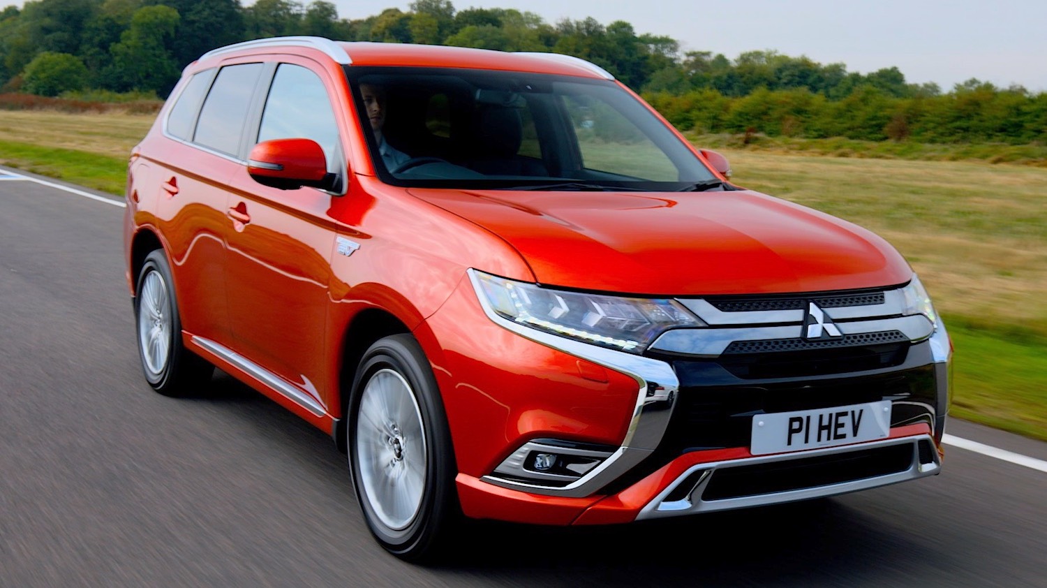 Maggie Barry reviews the latest 2019 Mitsubishi Outlander PHEV 10