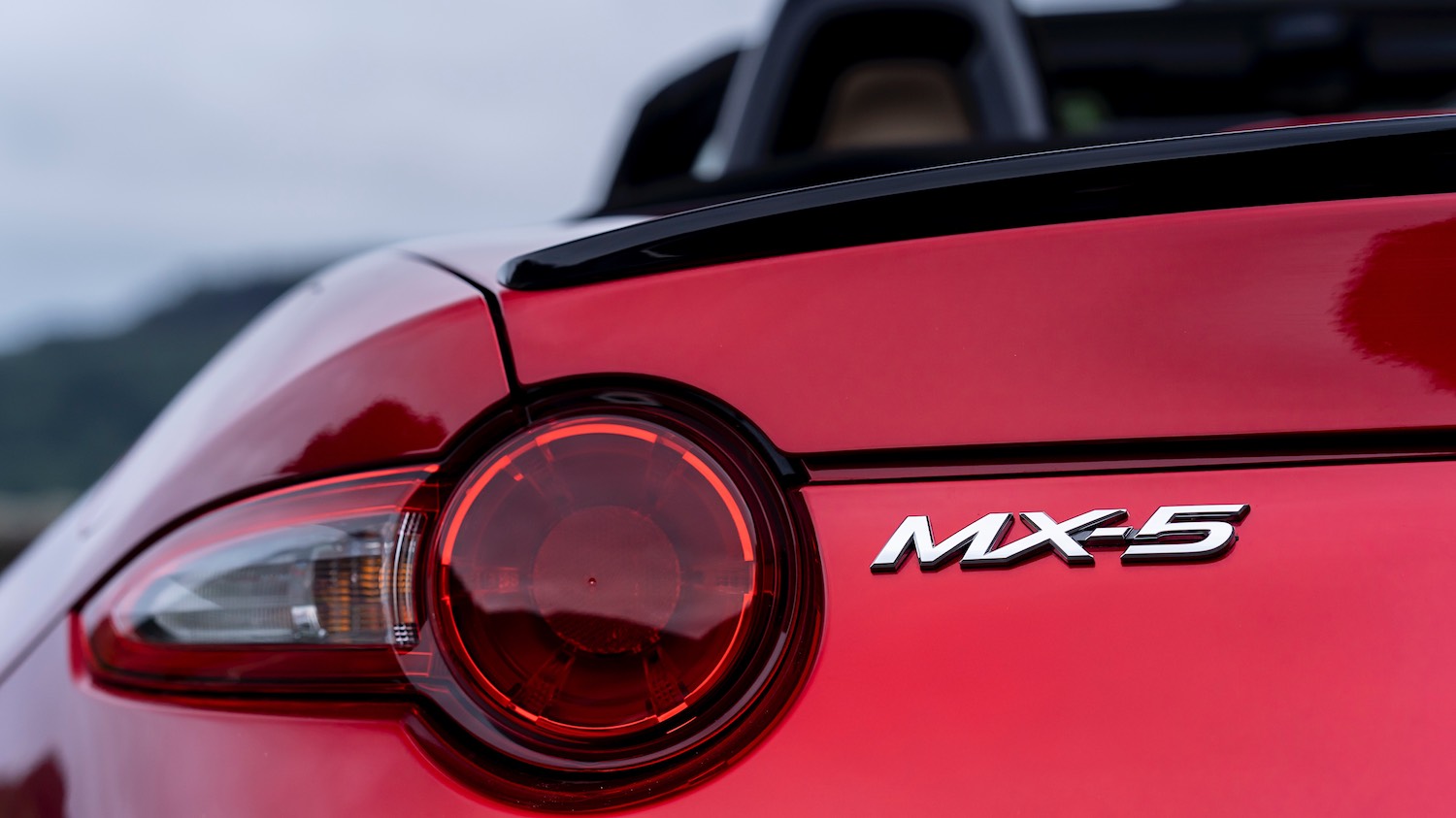 drive-Maggie Barry drives the New 2019 Mazda MX-5 at the lanch event in Ireland 8