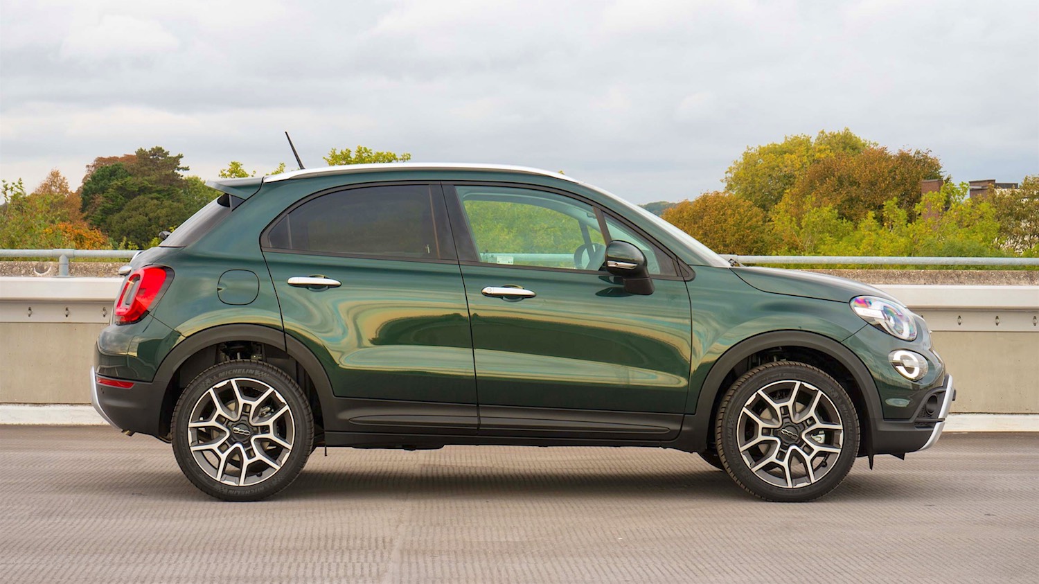 Tom Scanlan reviews the 2019 New Fiat 500x at the UK Launch 11