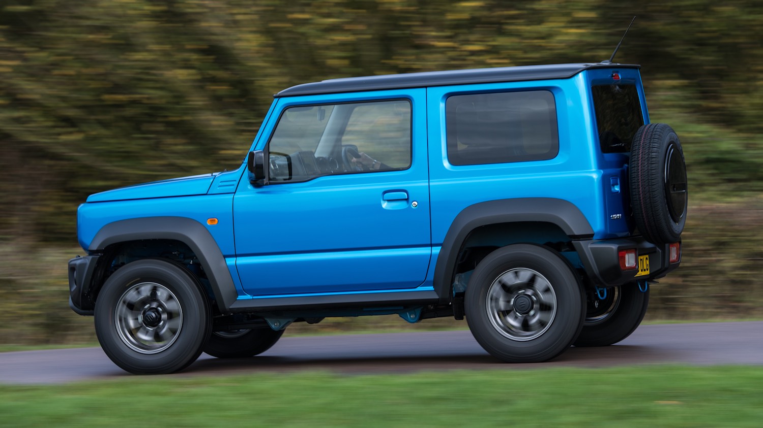 Tom Scanlan takes the All-New Jimny on and off-road 10