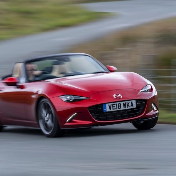 Mazda MX-5 GT roadster, more Zoom, Zoom
